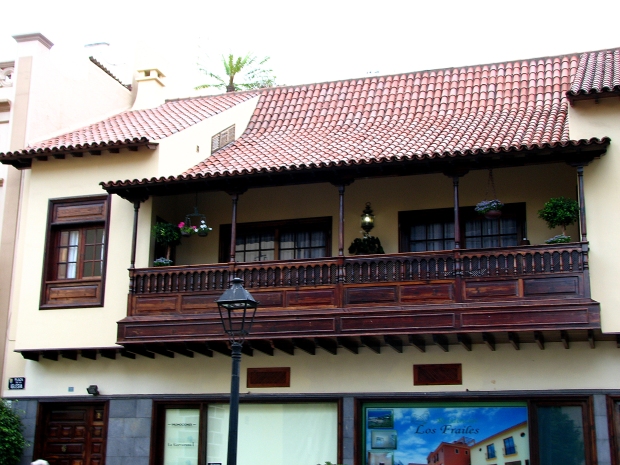 Дом в канарском стиле